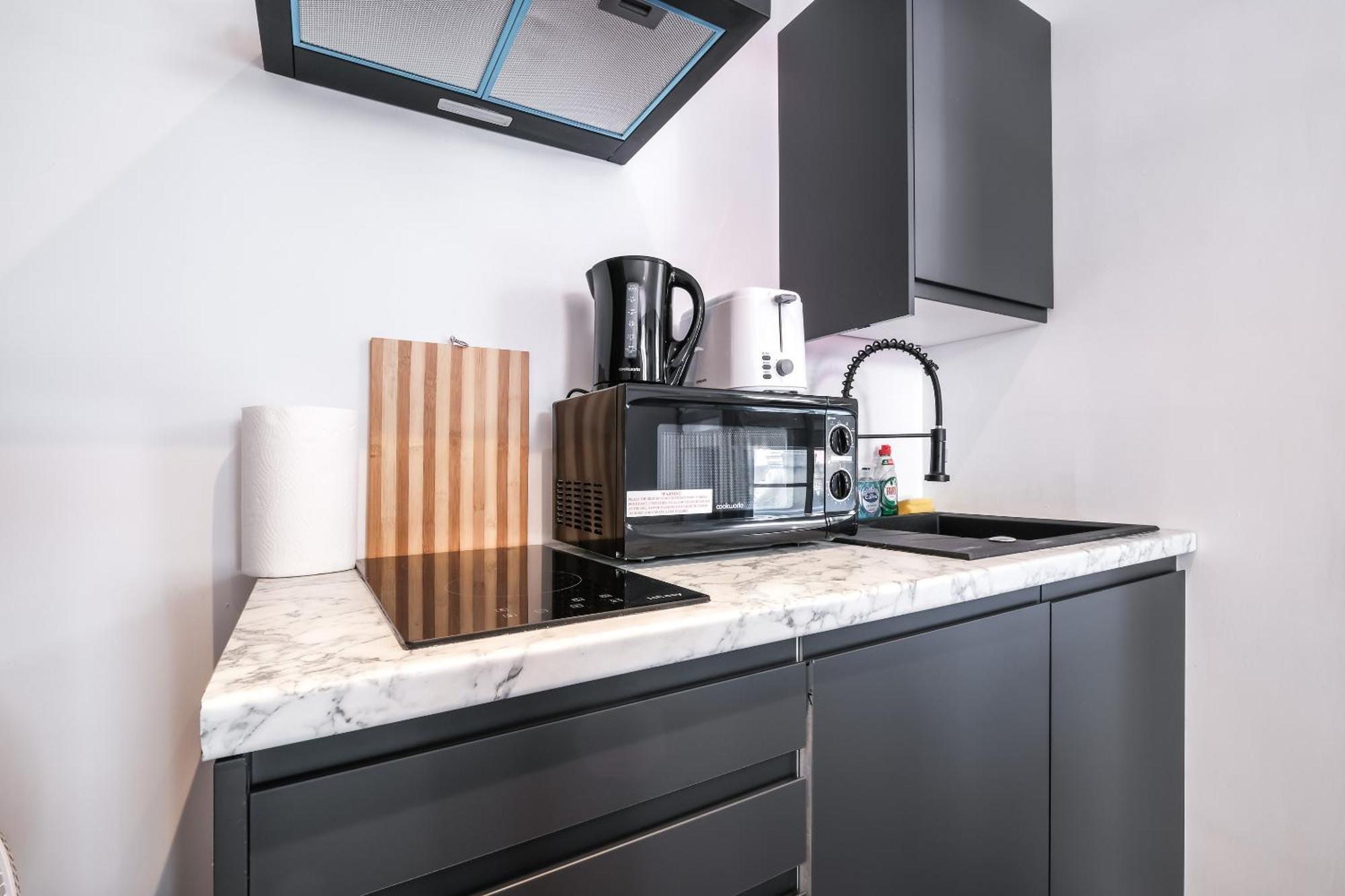 Appartamento Piccadilly Dreams 1Br Sleep 4 Retreat Vrf Londra Esterno foto